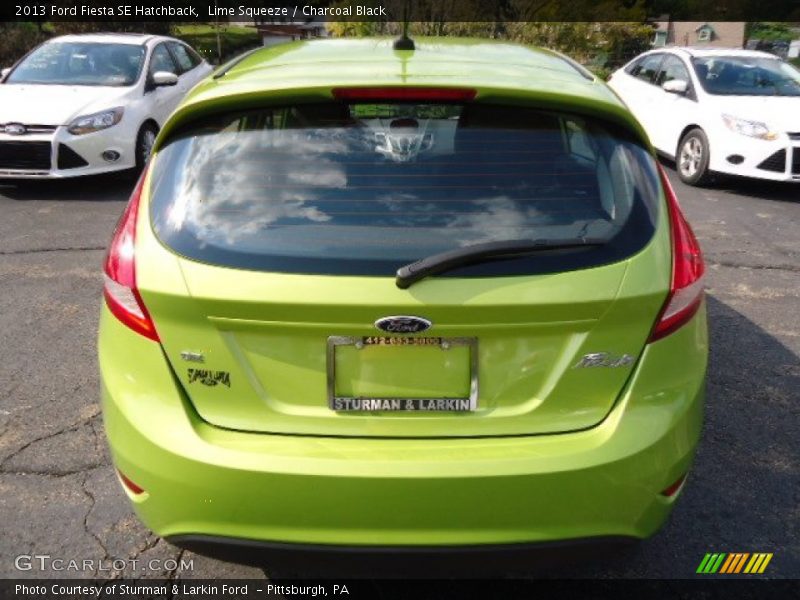Lime Squeeze / Charcoal Black 2013 Ford Fiesta SE Hatchback