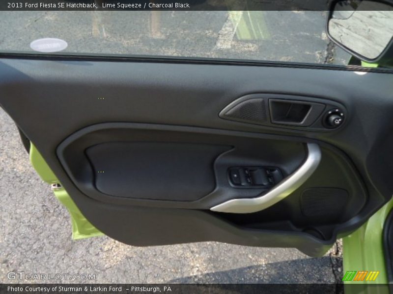 Lime Squeeze / Charcoal Black 2013 Ford Fiesta SE Hatchback