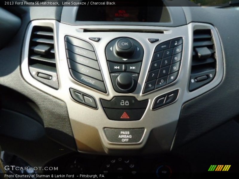 Controls of 2013 Fiesta SE Hatchback