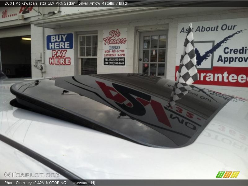 Silver Arrow Metallic / Black 2001 Volkswagen Jetta GLX VR6 Sedan