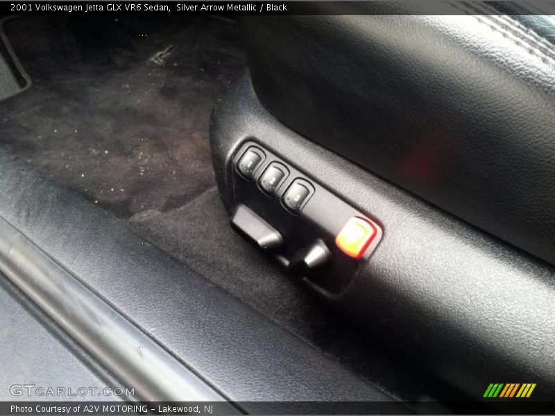 Silver Arrow Metallic / Black 2001 Volkswagen Jetta GLX VR6 Sedan