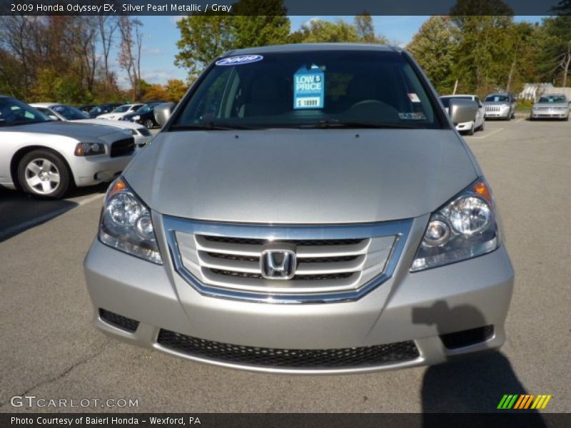 Silver Pearl Metallic / Gray 2009 Honda Odyssey EX