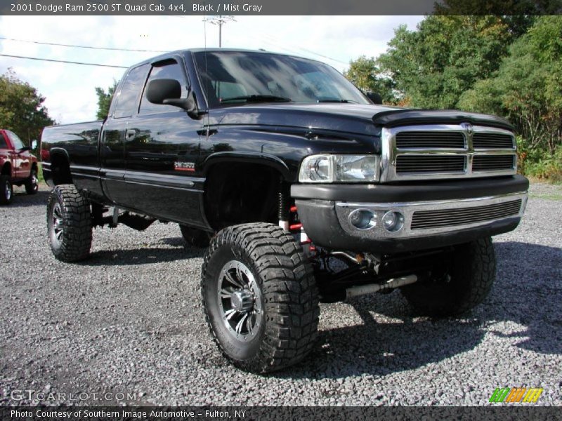 Front 3/4 View of 2001 Ram 2500 ST Quad Cab 4x4