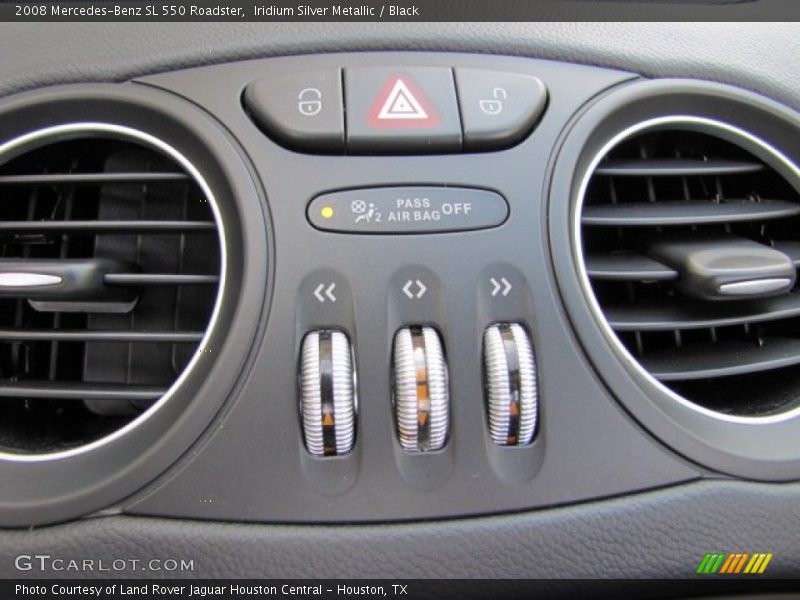 Controls of 2008 SL 550 Roadster