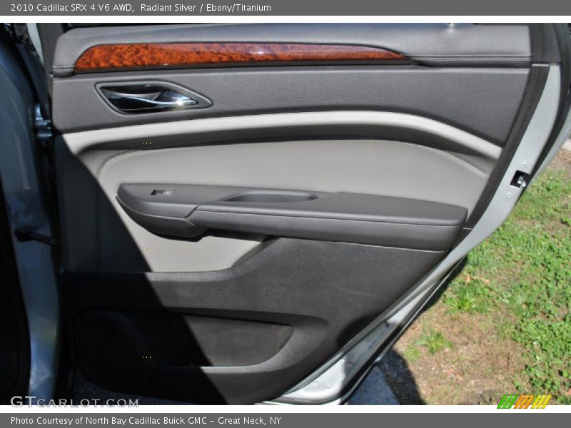Radiant Silver / Ebony/Titanium 2010 Cadillac SRX 4 V6 AWD