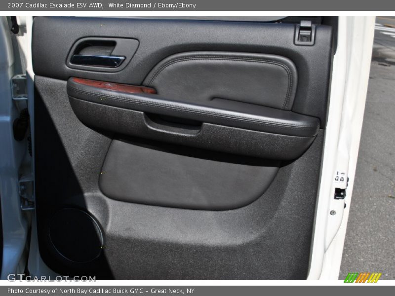 White Diamond / Ebony/Ebony 2007 Cadillac Escalade ESV AWD
