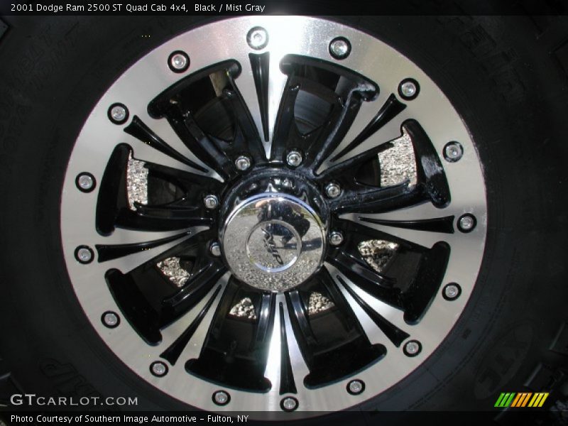 Custom Wheels of 2001 Ram 2500 ST Quad Cab 4x4