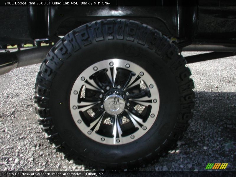 Custom Wheels of 2001 Ram 2500 ST Quad Cab 4x4