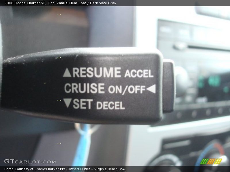 Cool Vanilla Clear Coat / Dark Slate Gray 2008 Dodge Charger SE