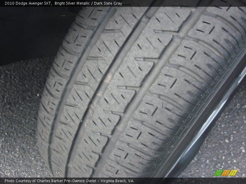 Bright Silver Metallic / Dark Slate Gray 2010 Dodge Avenger SXT