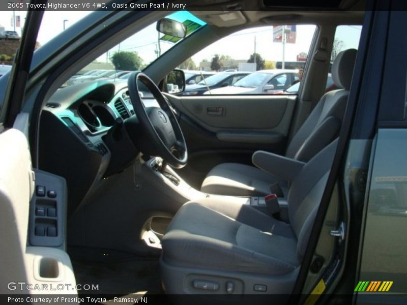 Oasis Green Pearl / Ivory 2005 Toyota Highlander V6 4WD