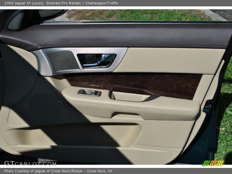 Emerald Fire Metallic / Champagne/Truffle 2009 Jaguar XF Luxury
