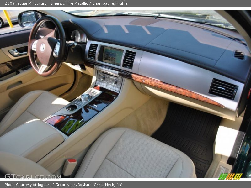 Emerald Fire Metallic / Champagne/Truffle 2009 Jaguar XF Luxury