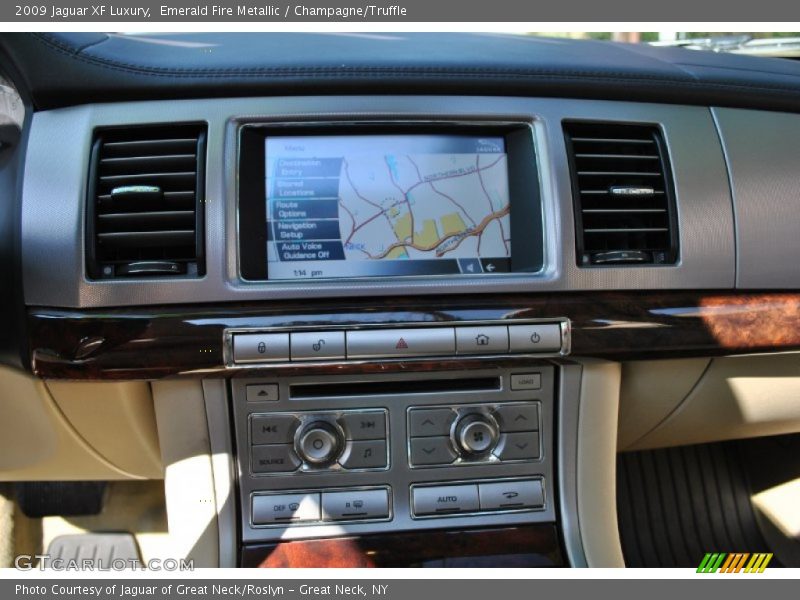 Emerald Fire Metallic / Champagne/Truffle 2009 Jaguar XF Luxury