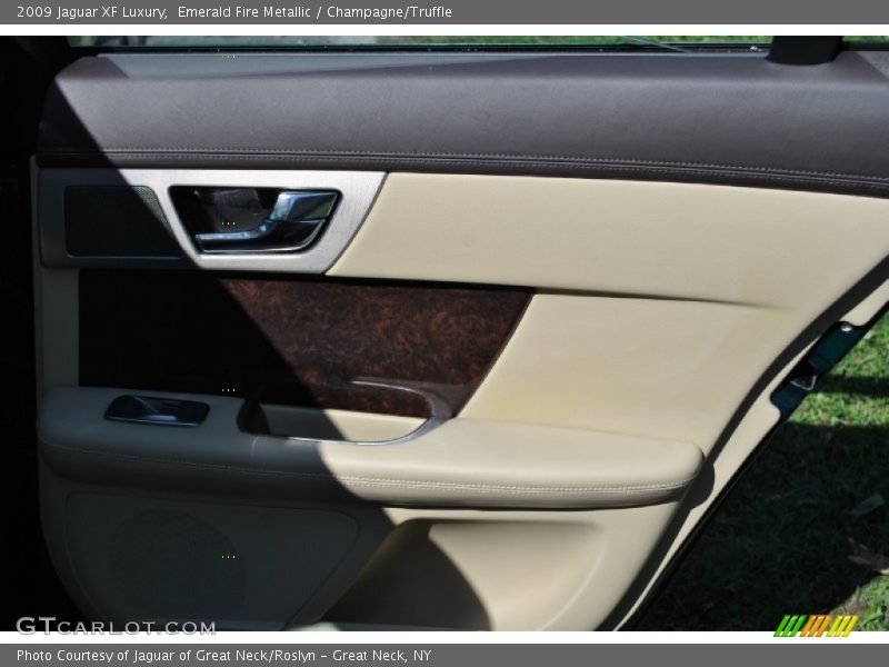 Emerald Fire Metallic / Champagne/Truffle 2009 Jaguar XF Luxury