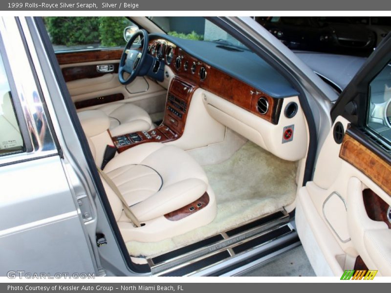 Silver / Beige 1999 Rolls-Royce Silver Seraph