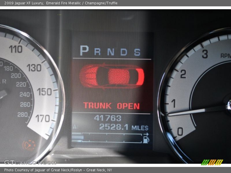 Emerald Fire Metallic / Champagne/Truffle 2009 Jaguar XF Luxury