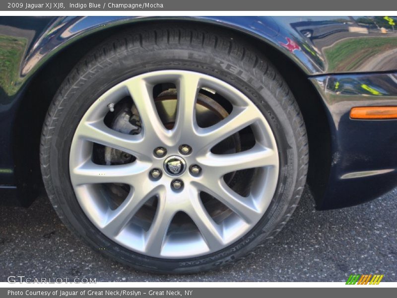  2009 XJ XJ8 Wheel