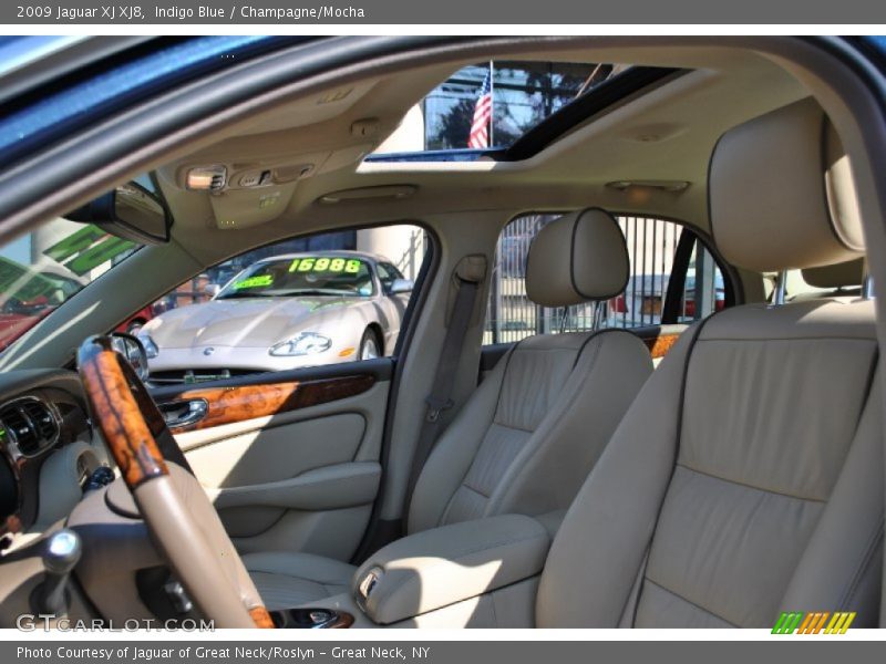 Indigo Blue / Champagne/Mocha 2009 Jaguar XJ XJ8