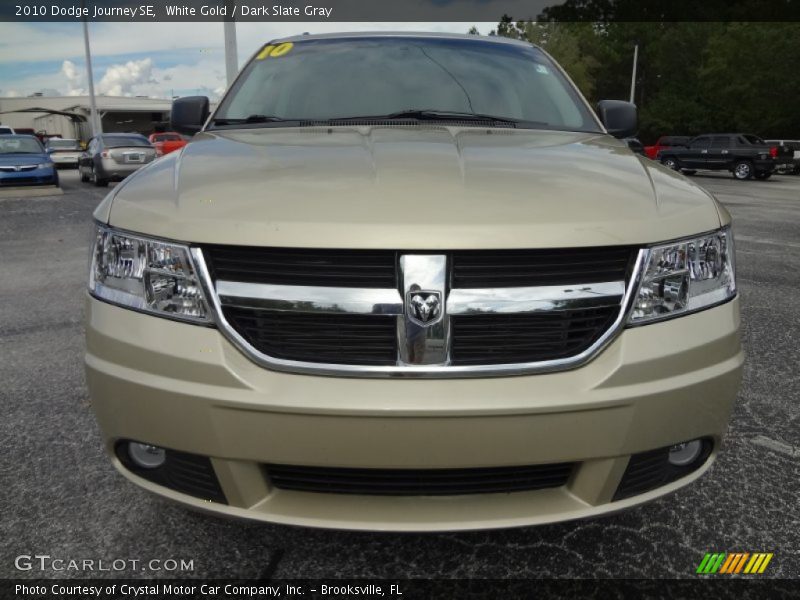 White Gold / Dark Slate Gray 2010 Dodge Journey SE
