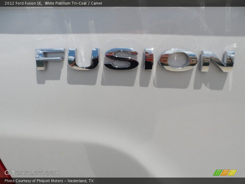 White Platinum Tri-Coat / Camel 2012 Ford Fusion SE
