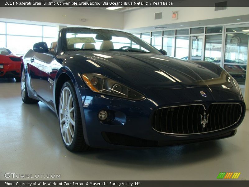 Blu Oceano (Blue Metallic) / Pearl Beige 2011 Maserati GranTurismo Convertible GranCabrio