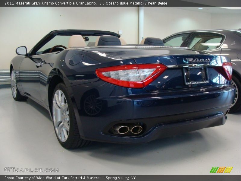 Blu Oceano (Blue Metallic) / Pearl Beige 2011 Maserati GranTurismo Convertible GranCabrio
