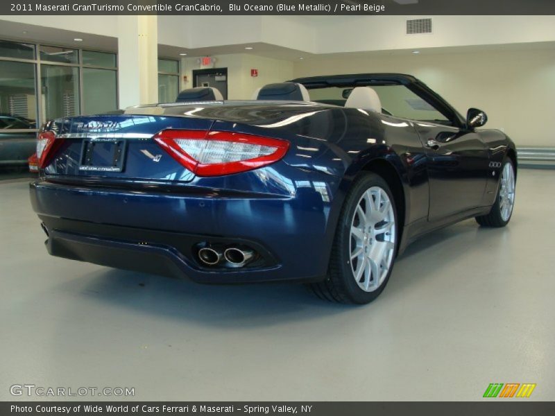 Blu Oceano (Blue Metallic) / Pearl Beige 2011 Maserati GranTurismo Convertible GranCabrio