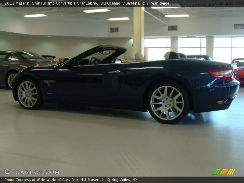 Blu Oceano (Blue Metallic) / Pearl Beige 2011 Maserati GranTurismo Convertible GranCabrio