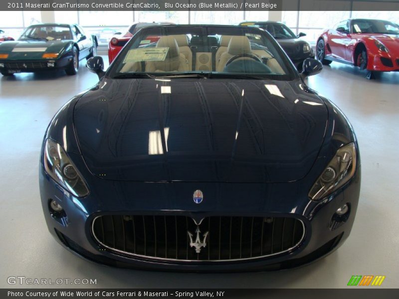 Blu Oceano (Blue Metallic) / Pearl Beige 2011 Maserati GranTurismo Convertible GranCabrio