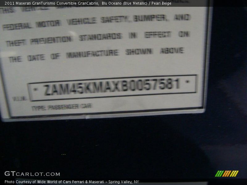 Blu Oceano (Blue Metallic) / Pearl Beige 2011 Maserati GranTurismo Convertible GranCabrio