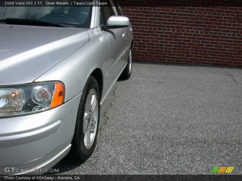 Silver Metallic / Taupe/Light Taupe 2006 Volvo S60 2.5T
