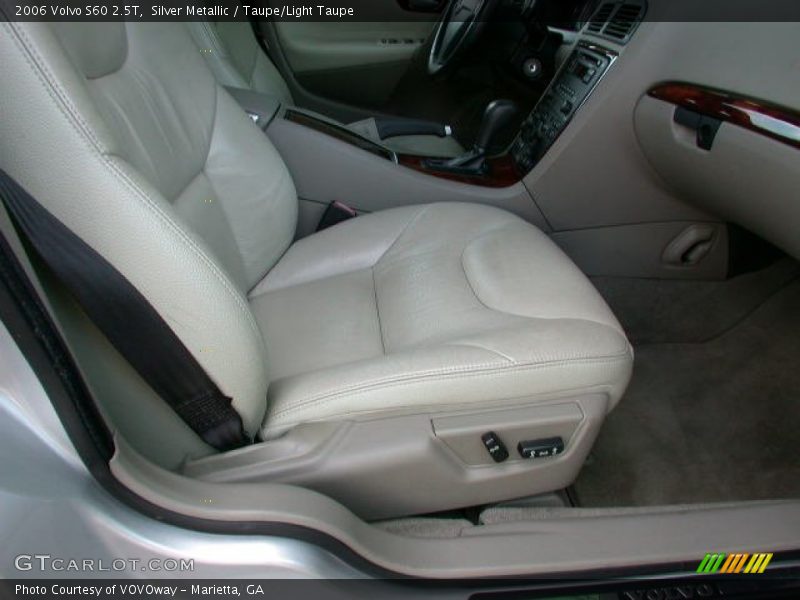 Silver Metallic / Taupe/Light Taupe 2006 Volvo S60 2.5T