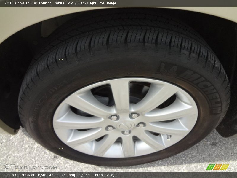 White Gold / Black/Light Frost Beige 2011 Chrysler 200 Touring