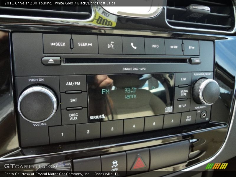 White Gold / Black/Light Frost Beige 2011 Chrysler 200 Touring