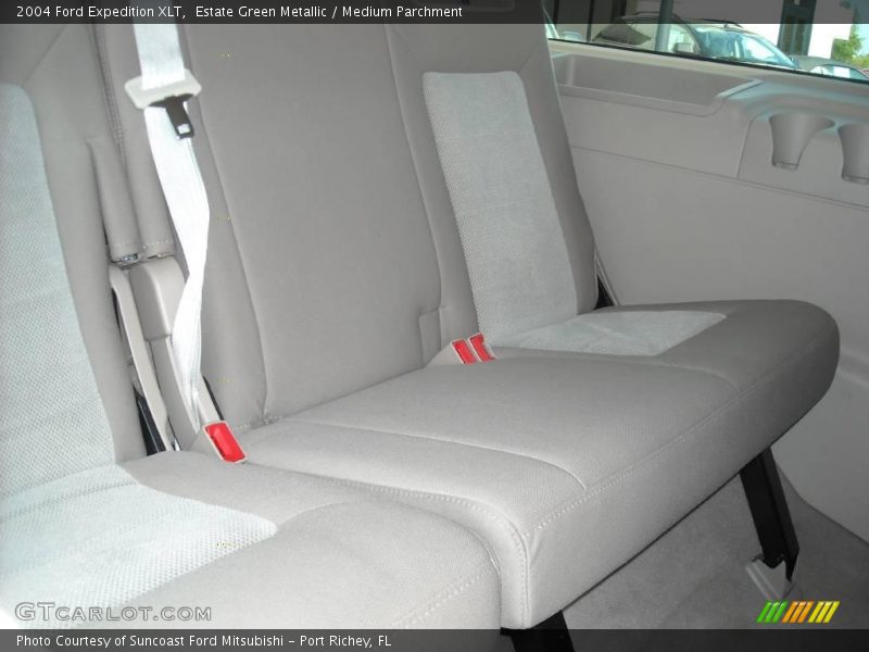 Estate Green Metallic / Medium Parchment 2004 Ford Expedition XLT