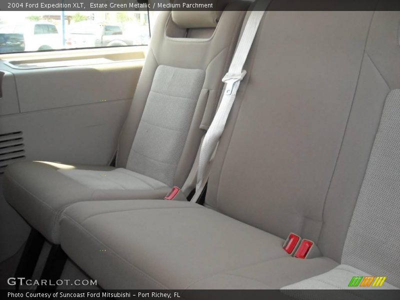 Estate Green Metallic / Medium Parchment 2004 Ford Expedition XLT
