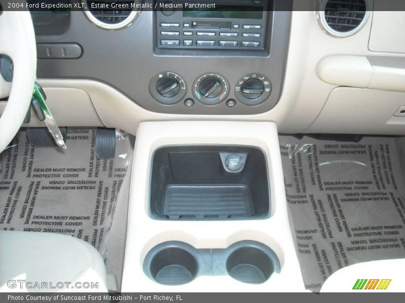 Estate Green Metallic / Medium Parchment 2004 Ford Expedition XLT