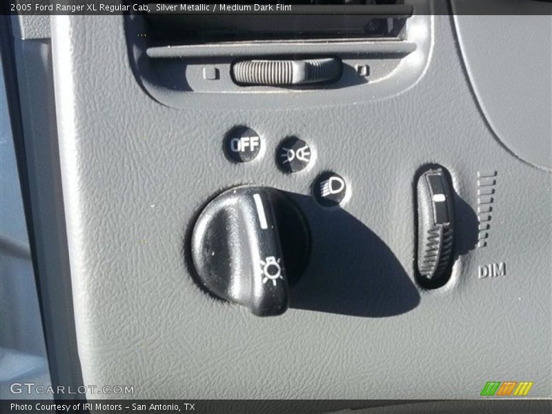 Silver Metallic / Medium Dark Flint 2005 Ford Ranger XL Regular Cab