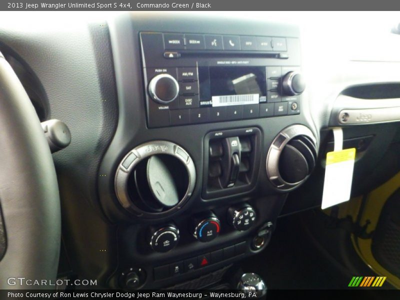 Controls of 2013 Wrangler Unlimited Sport S 4x4