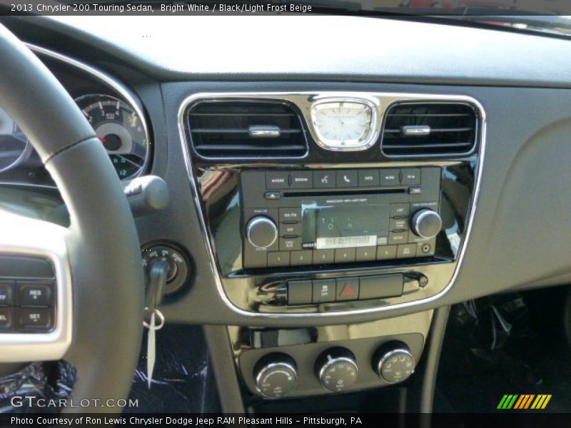 Bright White / Black/Light Frost Beige 2013 Chrysler 200 Touring Sedan