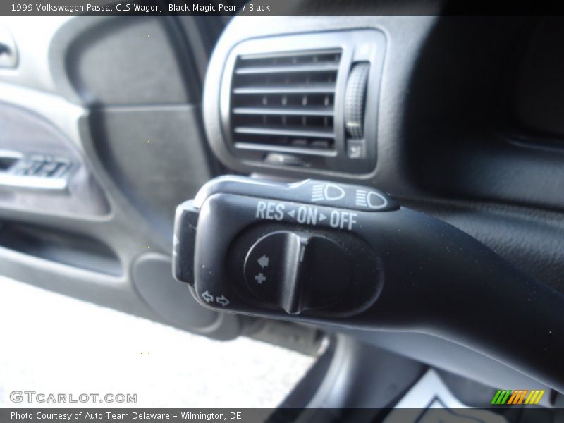 Black Magic Pearl / Black 1999 Volkswagen Passat GLS Wagon