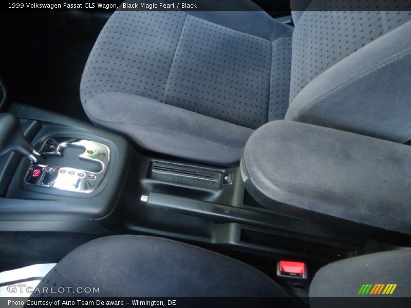 Black Magic Pearl / Black 1999 Volkswagen Passat GLS Wagon