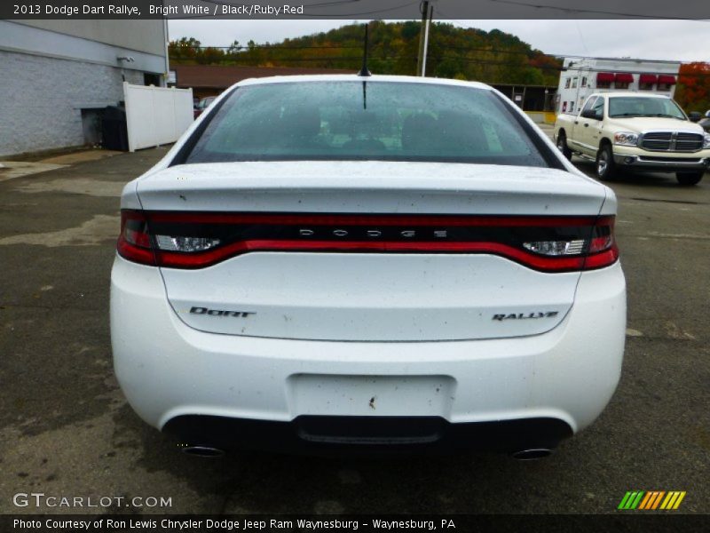 Bright White / Black/Ruby Red 2013 Dodge Dart Rallye