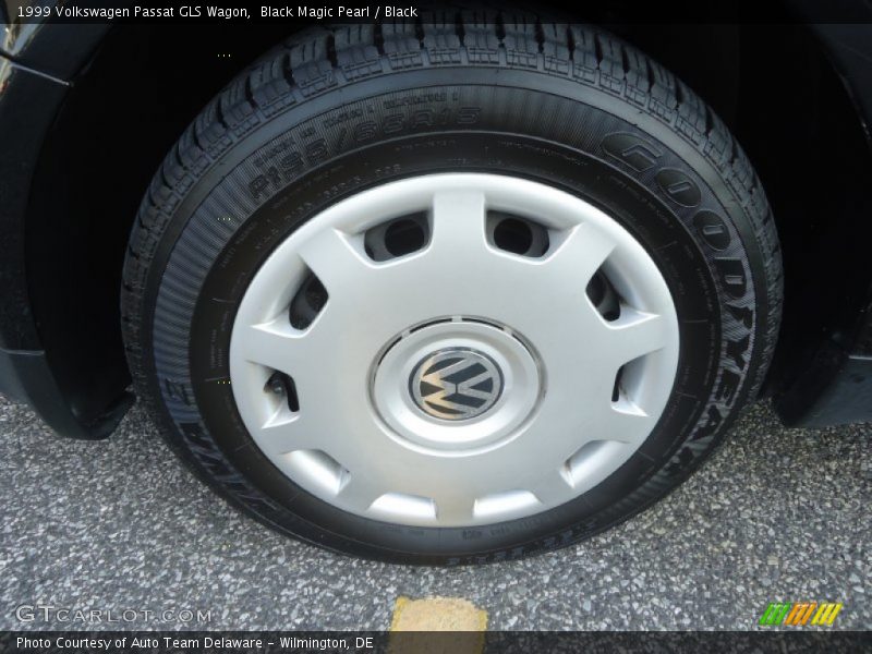  1999 Passat GLS Wagon Wheel