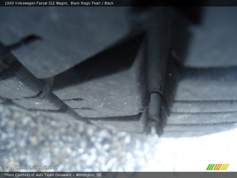 Black Magic Pearl / Black 1999 Volkswagen Passat GLS Wagon