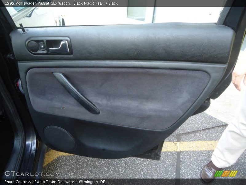 Door Panel of 1999 Passat GLS Wagon
