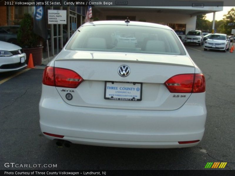 Candy White / Cornsilk Beige 2012 Volkswagen Jetta SE Sedan