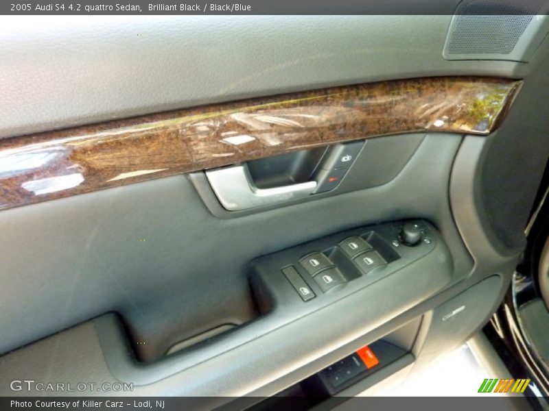 Brilliant Black / Black/Blue 2005 Audi S4 4.2 quattro Sedan