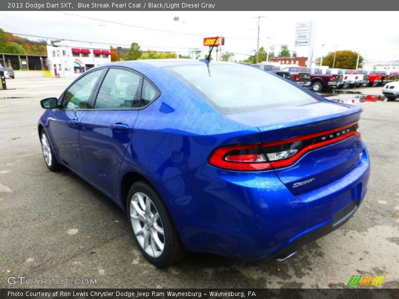  2013 Dart SXT Blue Streak Pearl Coat